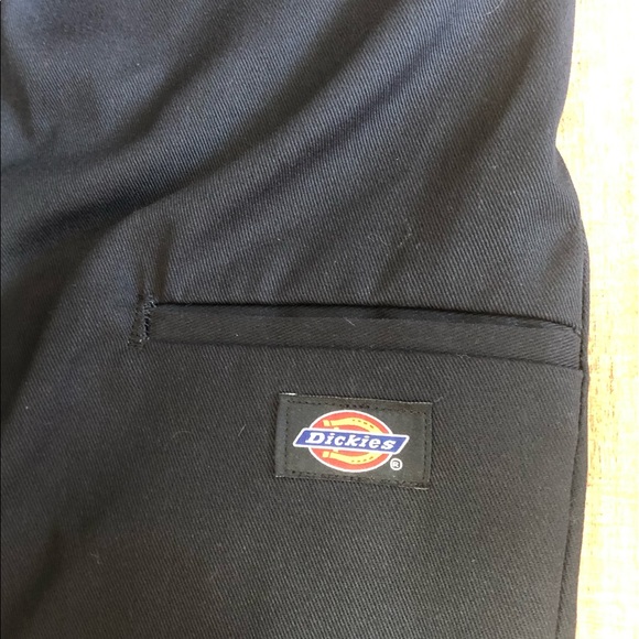 Dickies Loose Fit shorts 34x15 NWOT - Picture 3 of 4